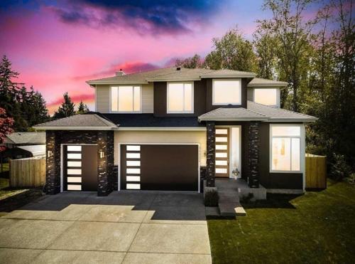 BEAUTIFUL-MODERN-STYLE-HOUSE-PLAN