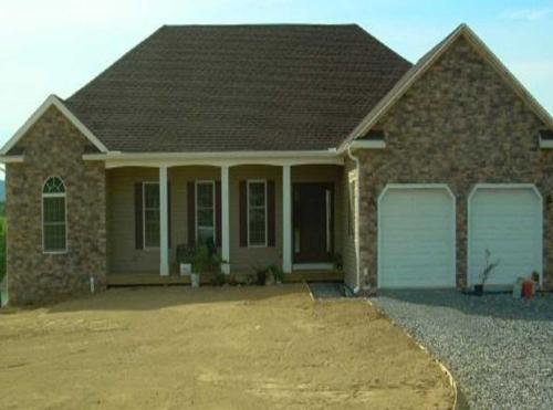 Beautiful-Traditional-House-Design 