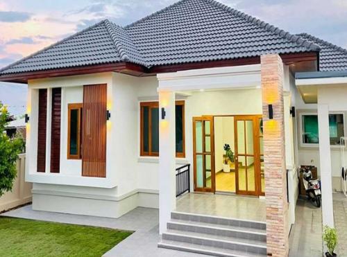 Contemporary-Style-House-with-Minimalist-Concept