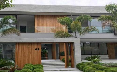 Contemporary house exterior design
