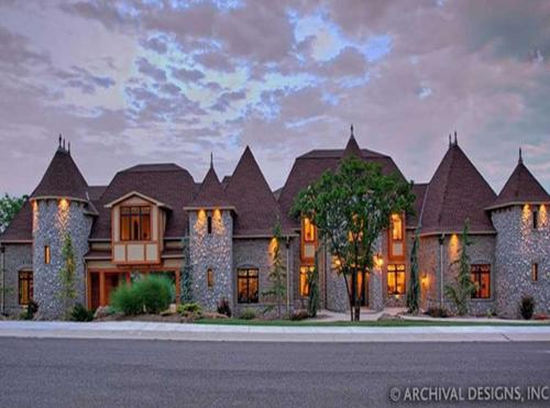 MANSION-STYLE-HOUSE-DESIGN 