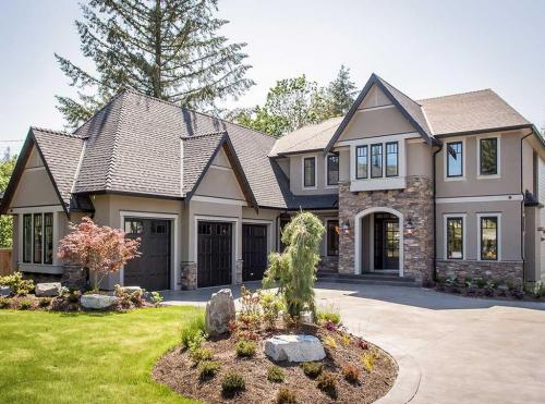 Spacious-Traditional-House-Plan